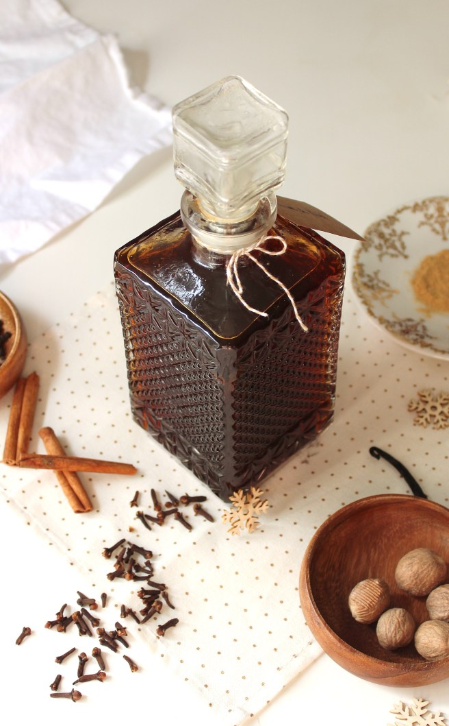 Rhum arrangé aux épices de Noël de Madamcadamia