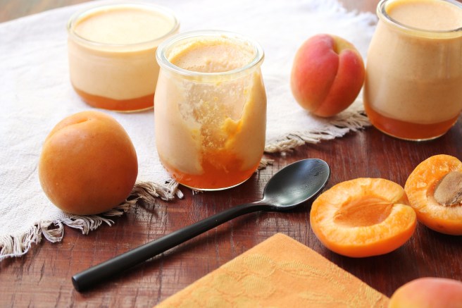Crèmes mousseuses aux abricots