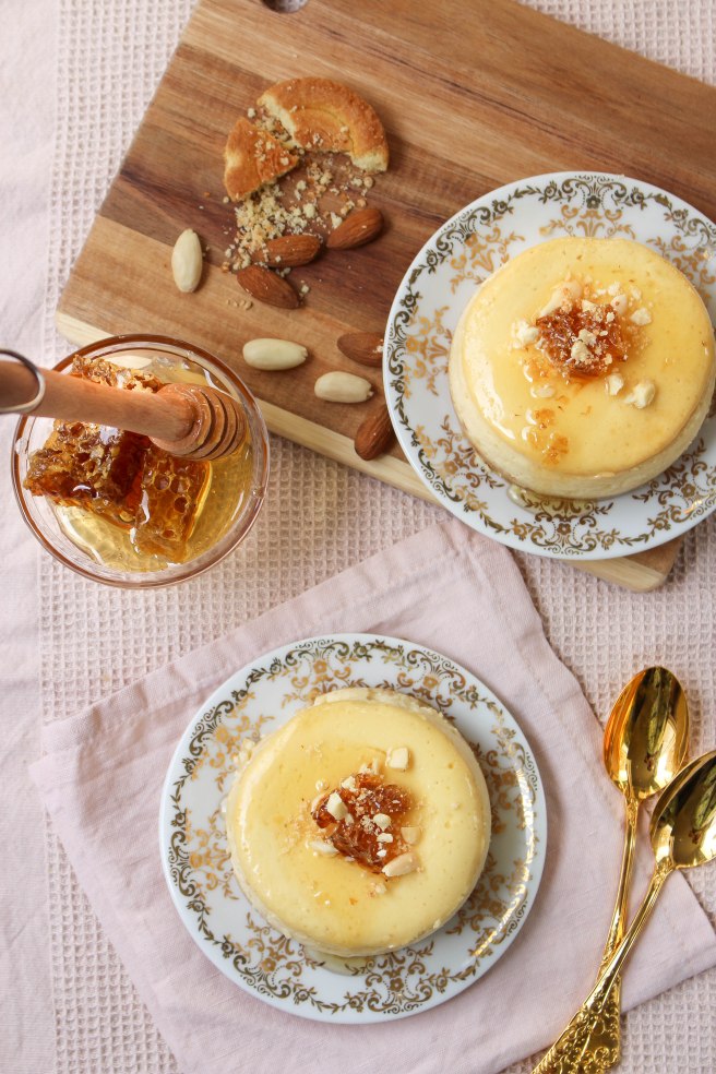 Cheesecake au miel et aux amandes
