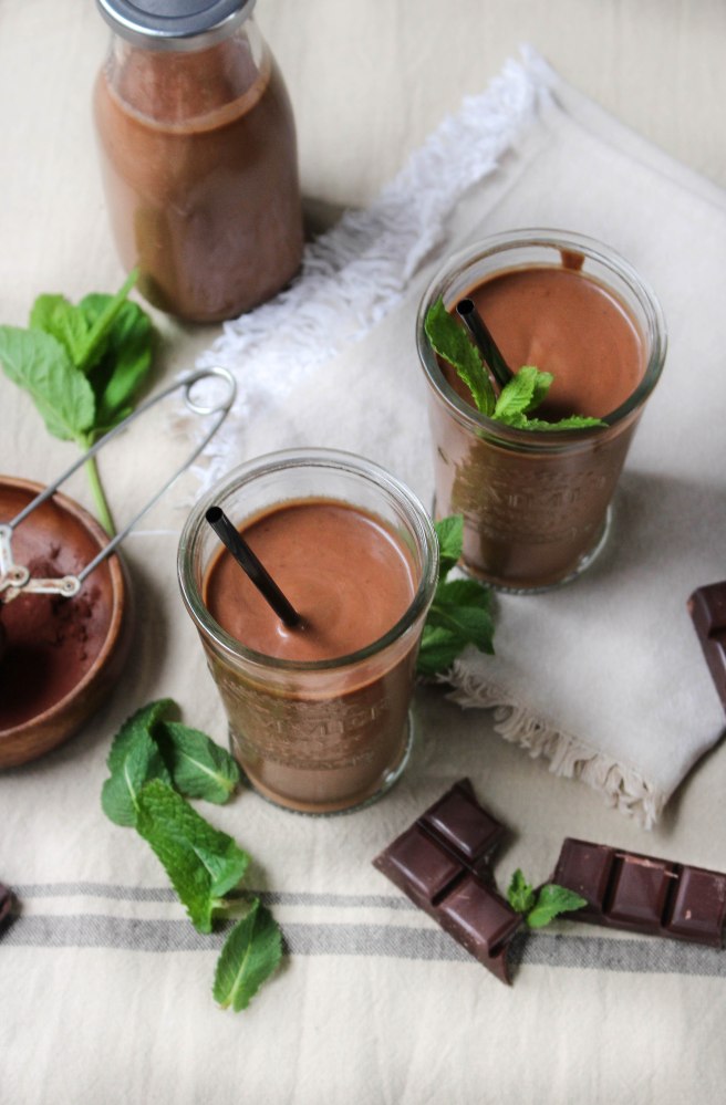 Smoothie menthe et chocolat à l'avocat - photography