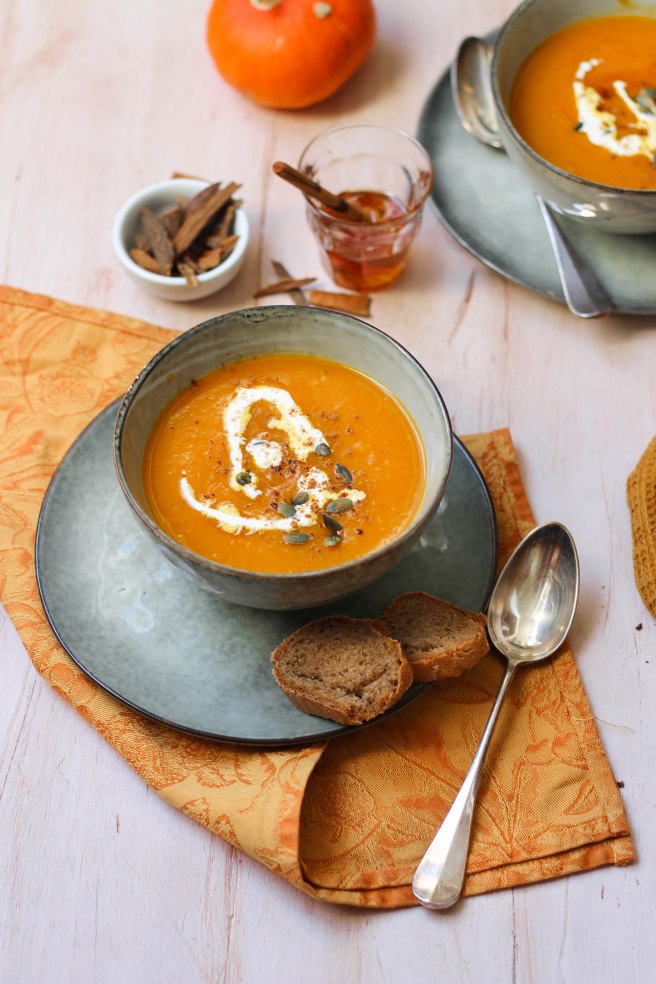 Soupe de courges au miel et épices - photography