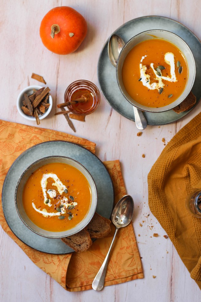 Soupe de courges au miel et épices - photography