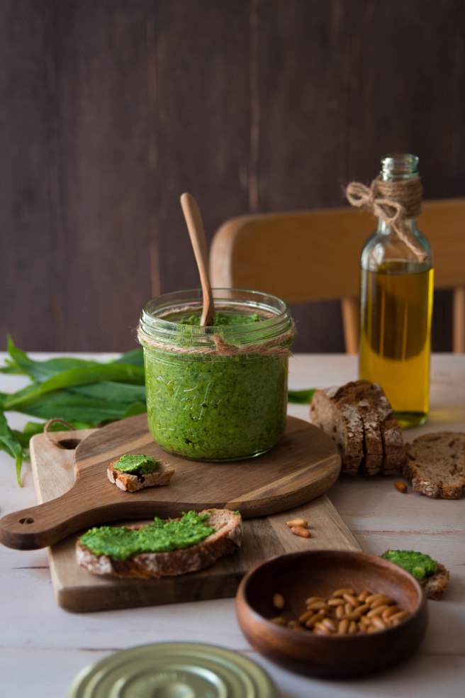 Pesto maison à l'ail des ours et ricotta - photography