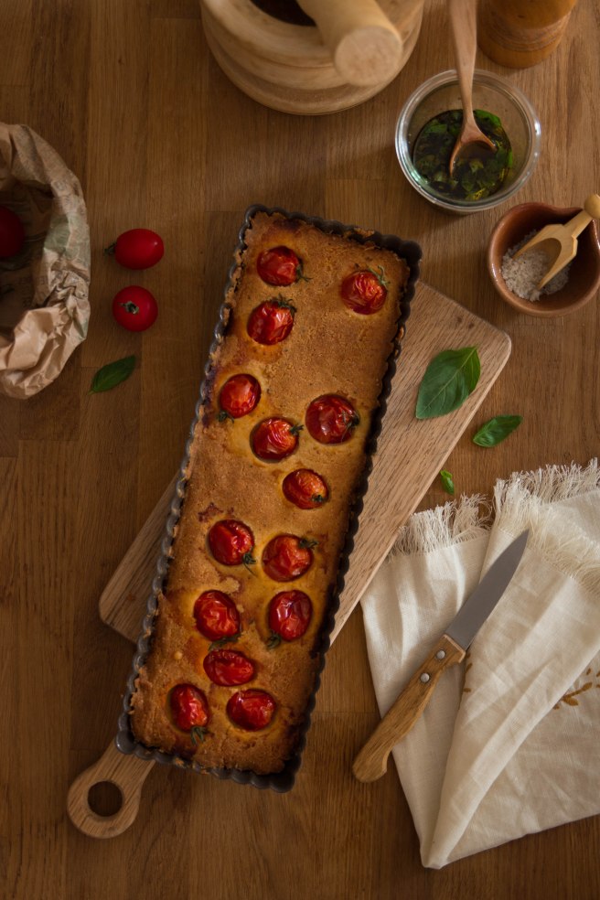 Financier salé à partager au parmesan et tomtates cerises - photography