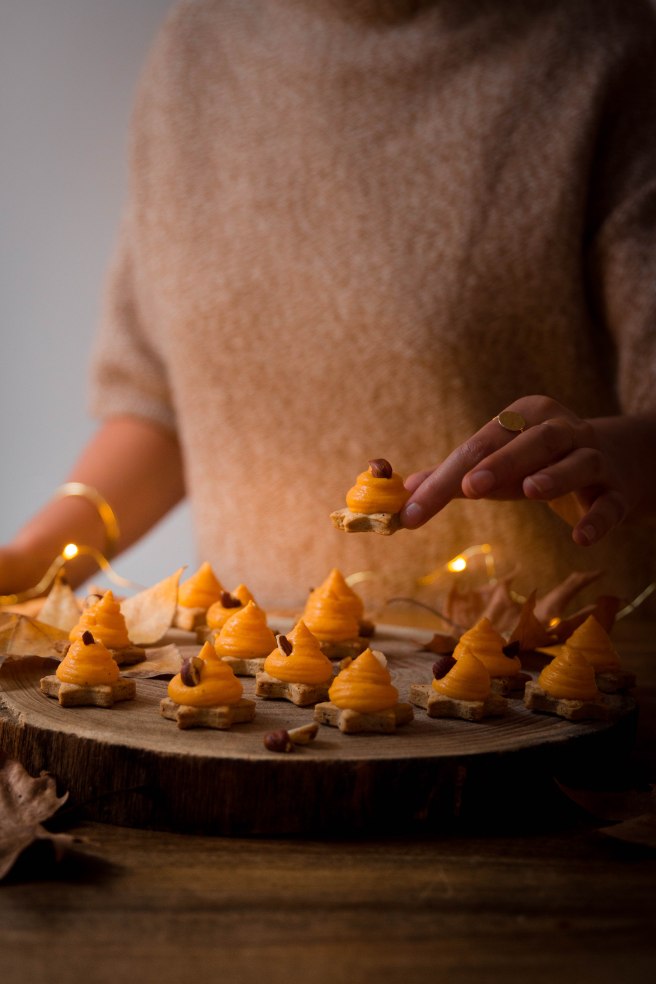 Etoiles de butternut aux épices pour apéritif de Noël - Christmas apetizer photography