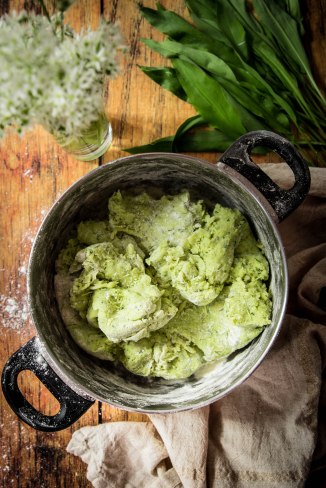 Gnocchis maison à l'ail des ours et pesto - photography