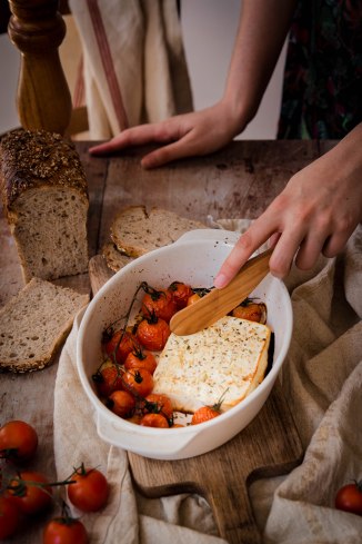 Feta et tomates cerises rôties - roasted feta photography