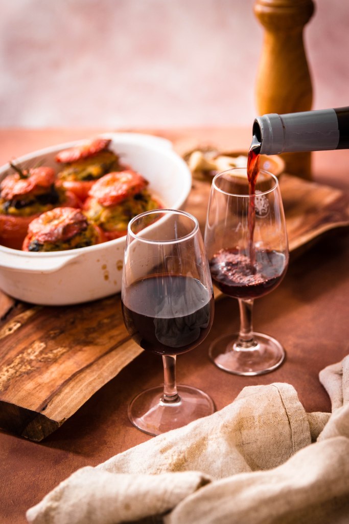 Tomates farcies végétariennes aux champignons - photography