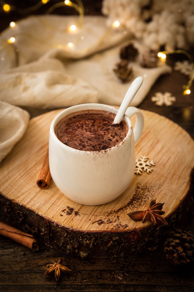 Le parfait chocolat chaud de Noël aux épices et à la fleur d'oranger - photography