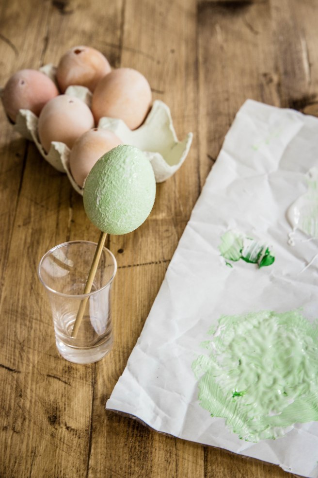 Comment réaliser des oeufs de Pâques peints décoratifs ? - DIY de Pâques photography