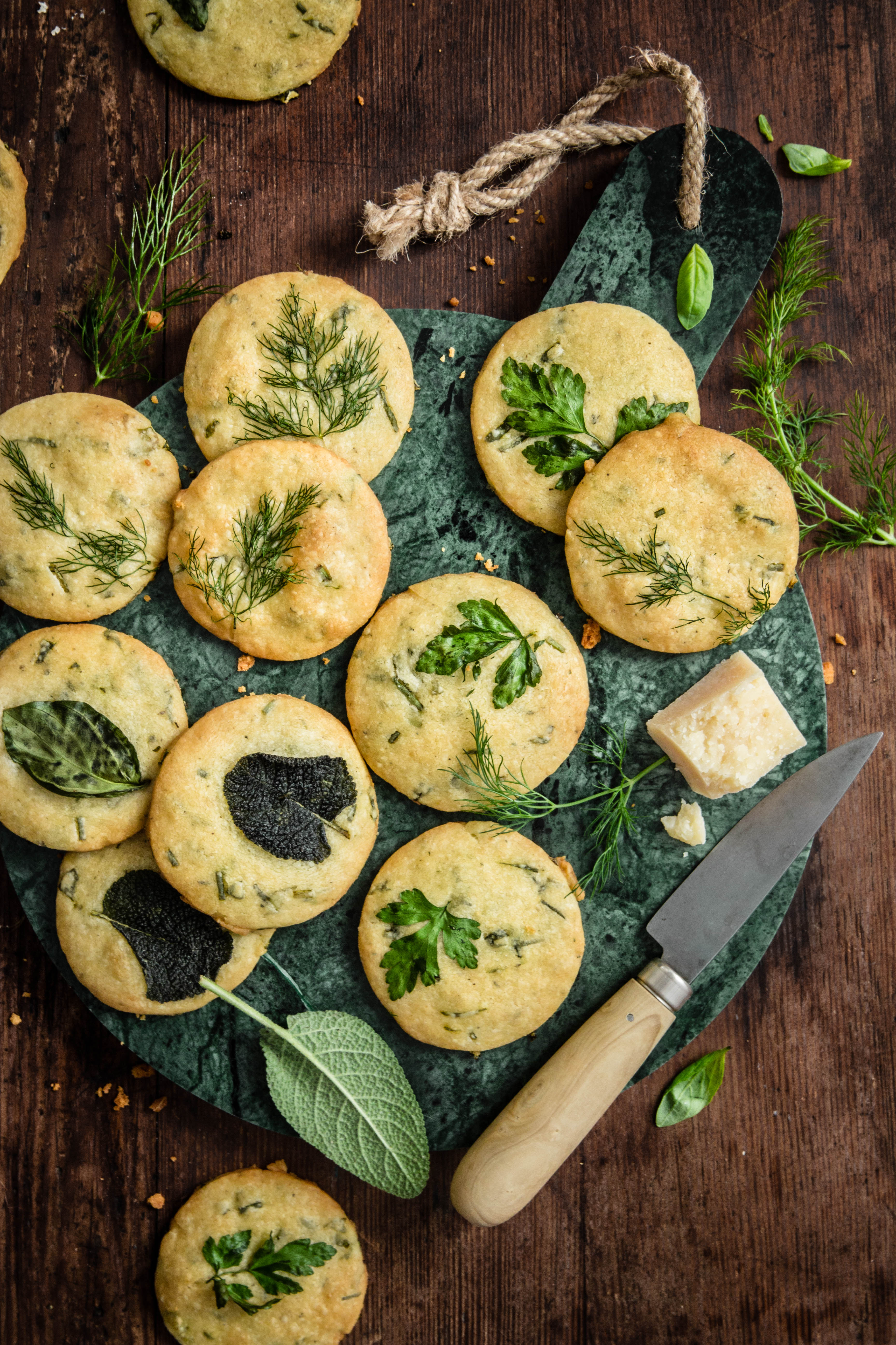 Sablés apéritif au parmesan et aromates - photography