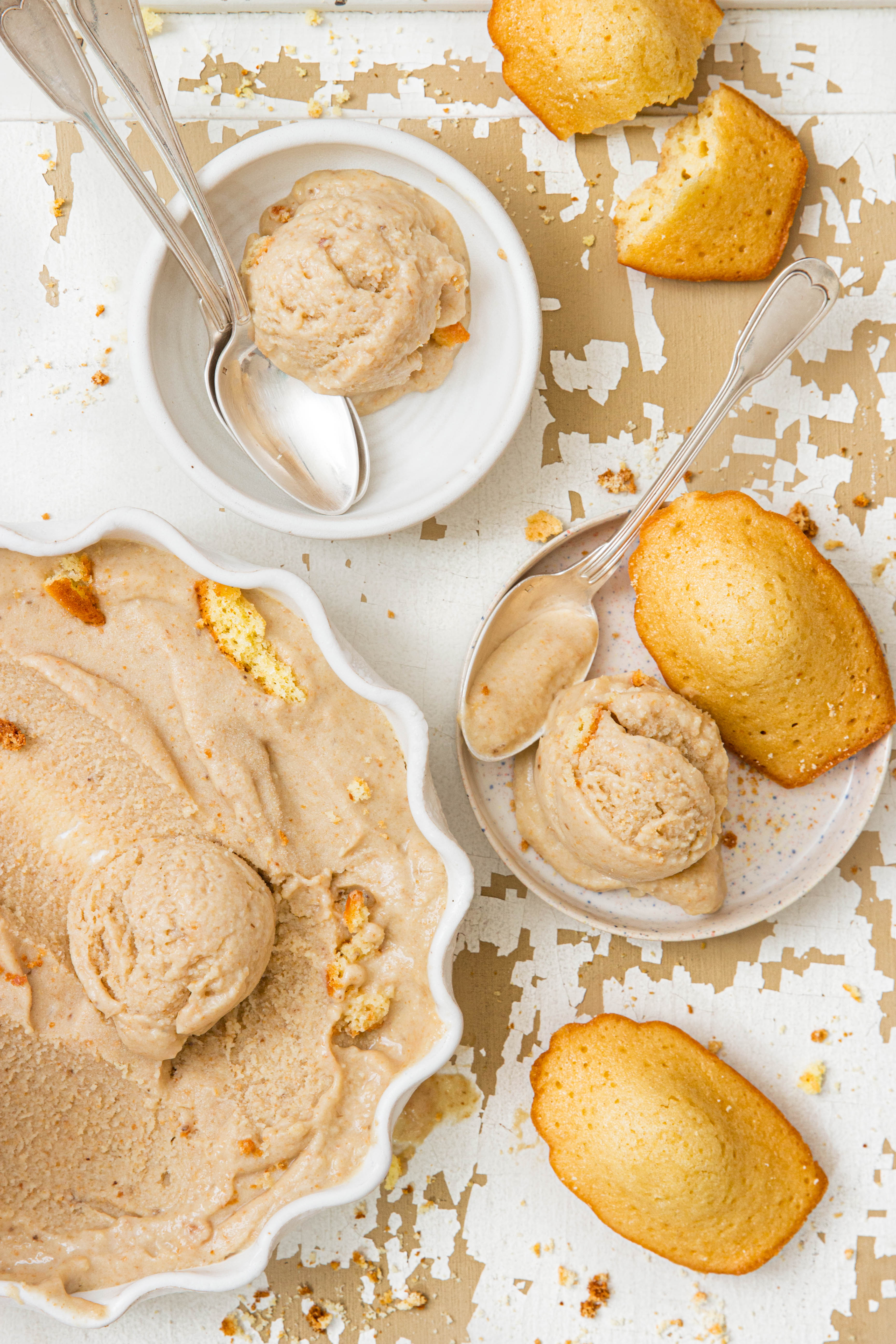 Glace facile à la banane et madeleines sans sorbetière - photography