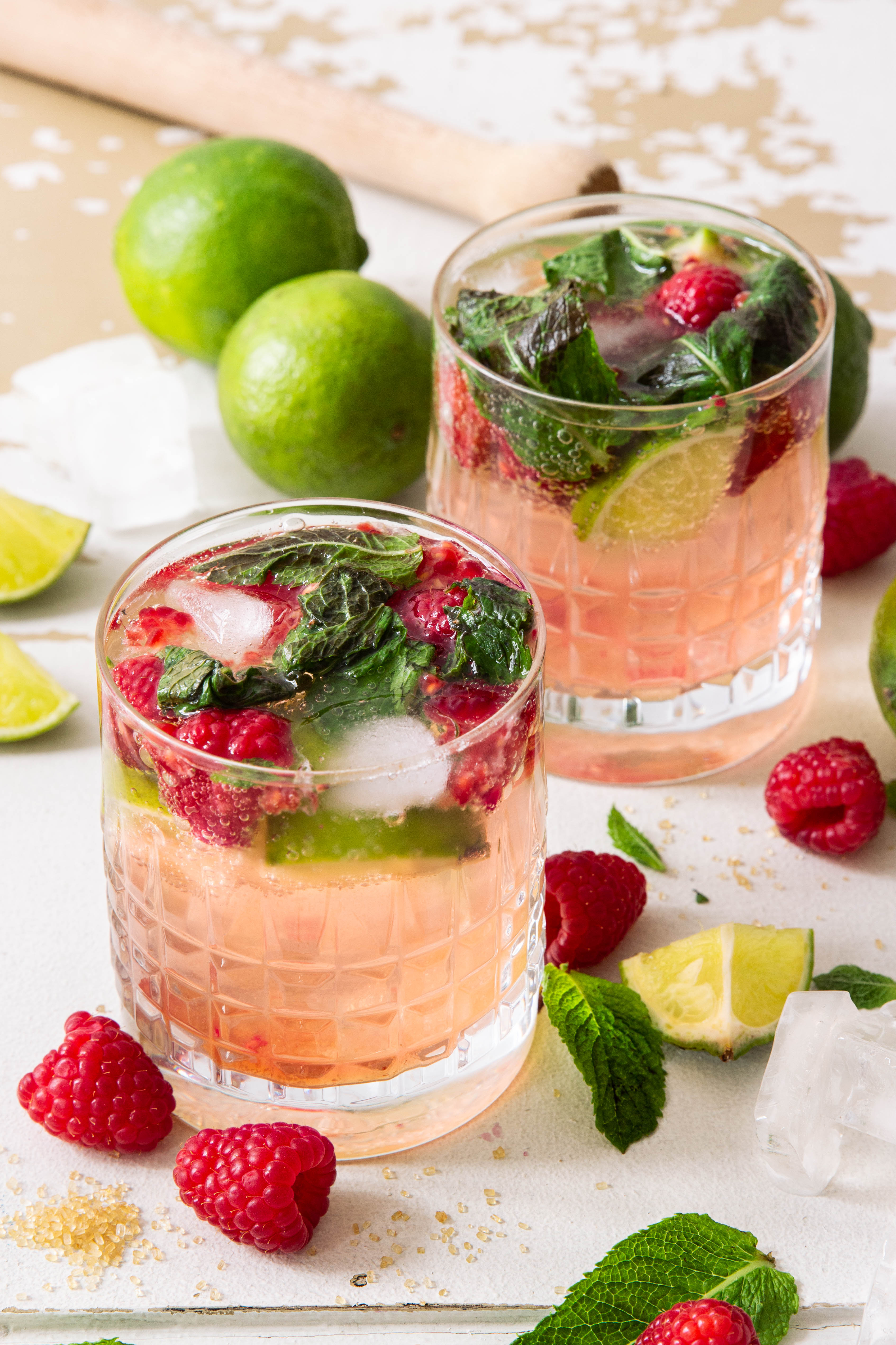 Mojito aux framboises et citron vert - cuban cocktail photography