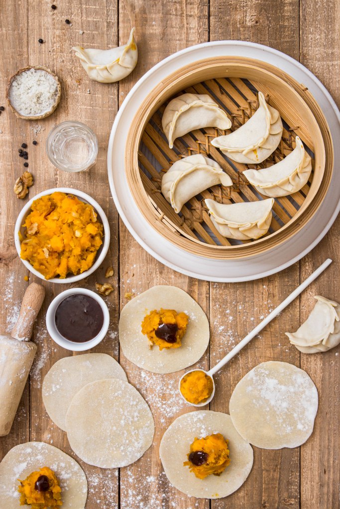 Gyozas au potimarron, châtaignes et noix - photography