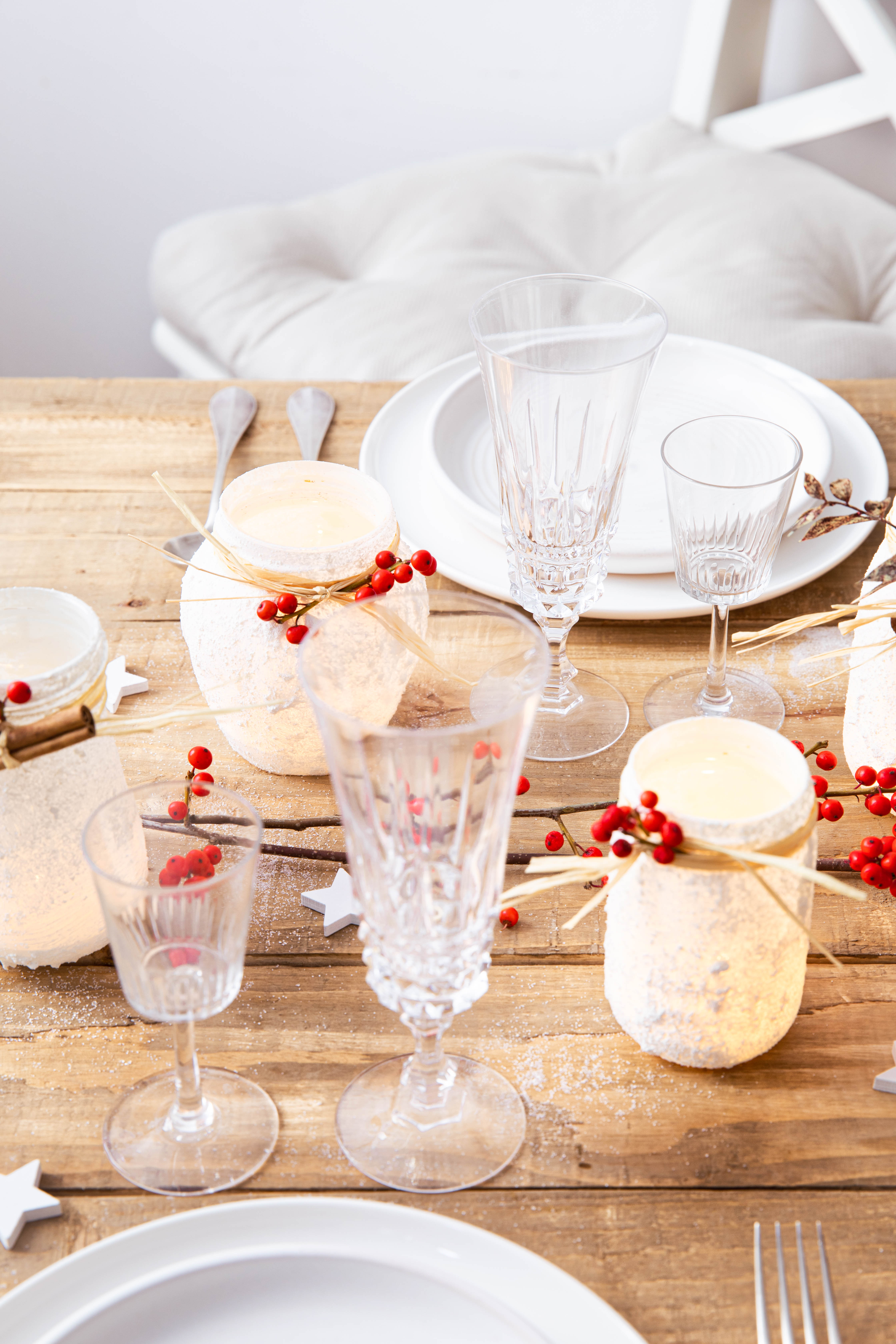 Photophores enneigés de Noël avec des bocaux en verre - DIY décoration de Noël facile - photography