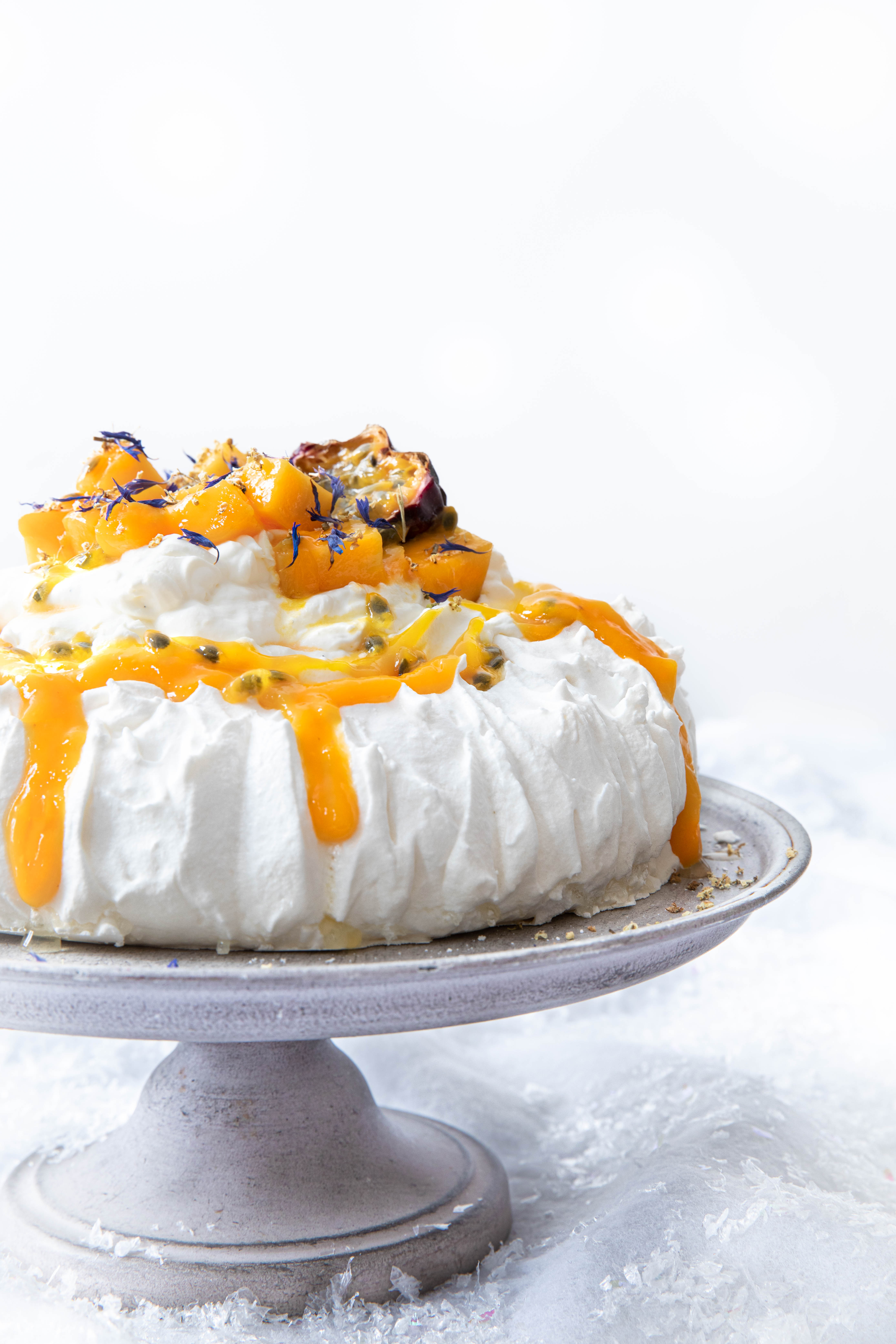 Pavlova de Noël mangue et fruit de la passion - photography