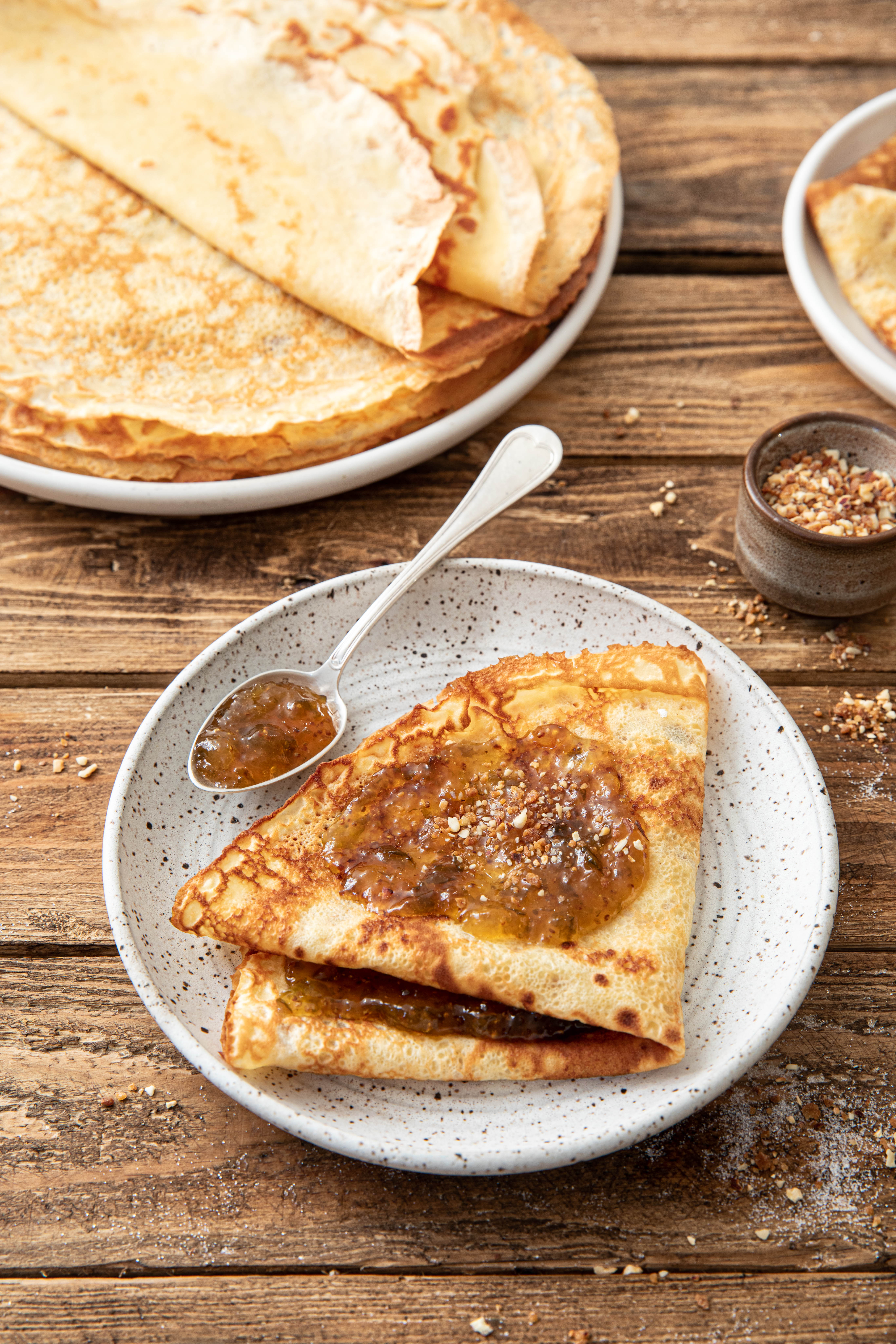 Crêpes bretonnes au beurre noisette et cidre brut - photographyCrêpes bretonnes au beurre noisette et cidre brut - photography