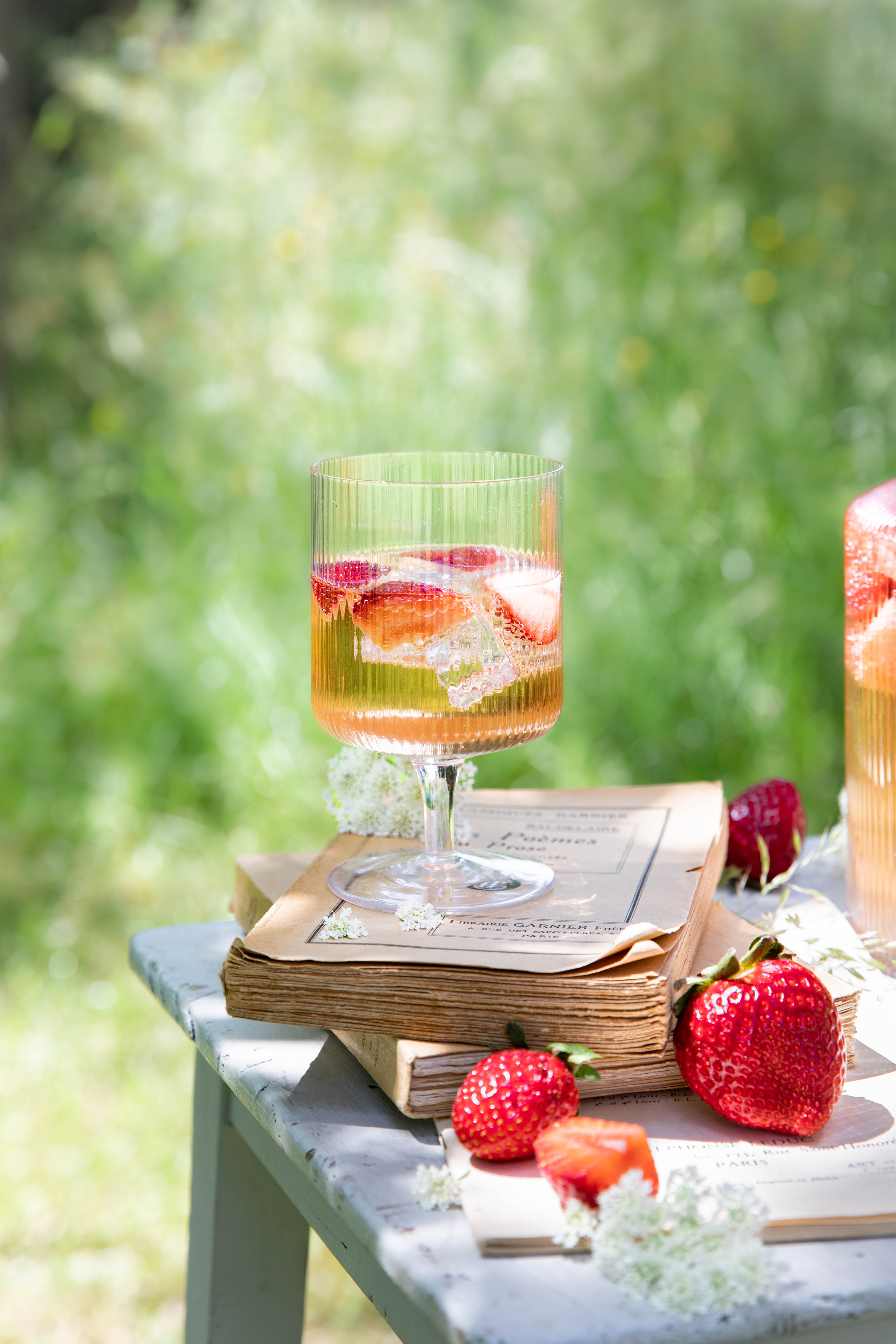 Limonade d'été citronnée à la fraise - photography